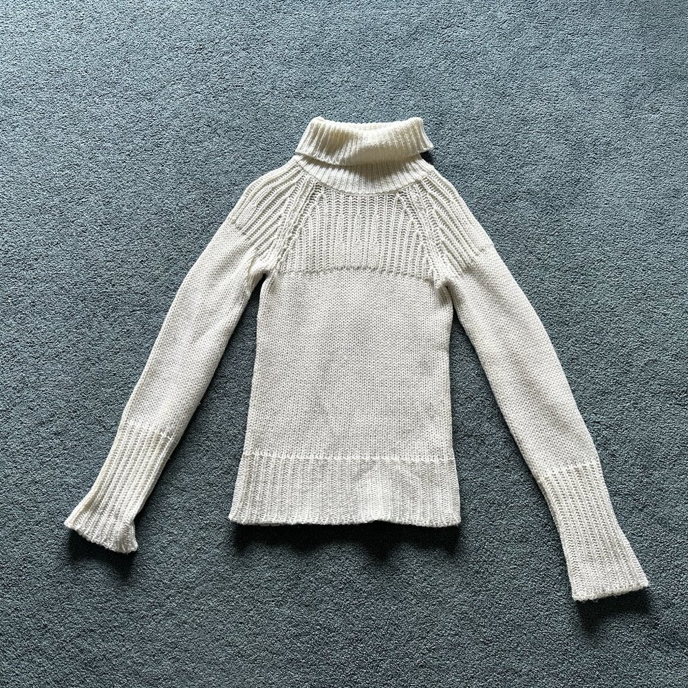 Body Central Women's White Long Sleeve Turtleneck Sweater Size Small